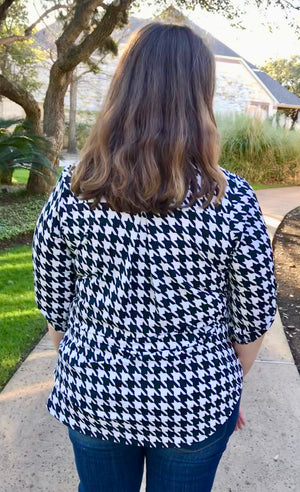 Plus Size Houndstooth 3/4 Sleeve Top
